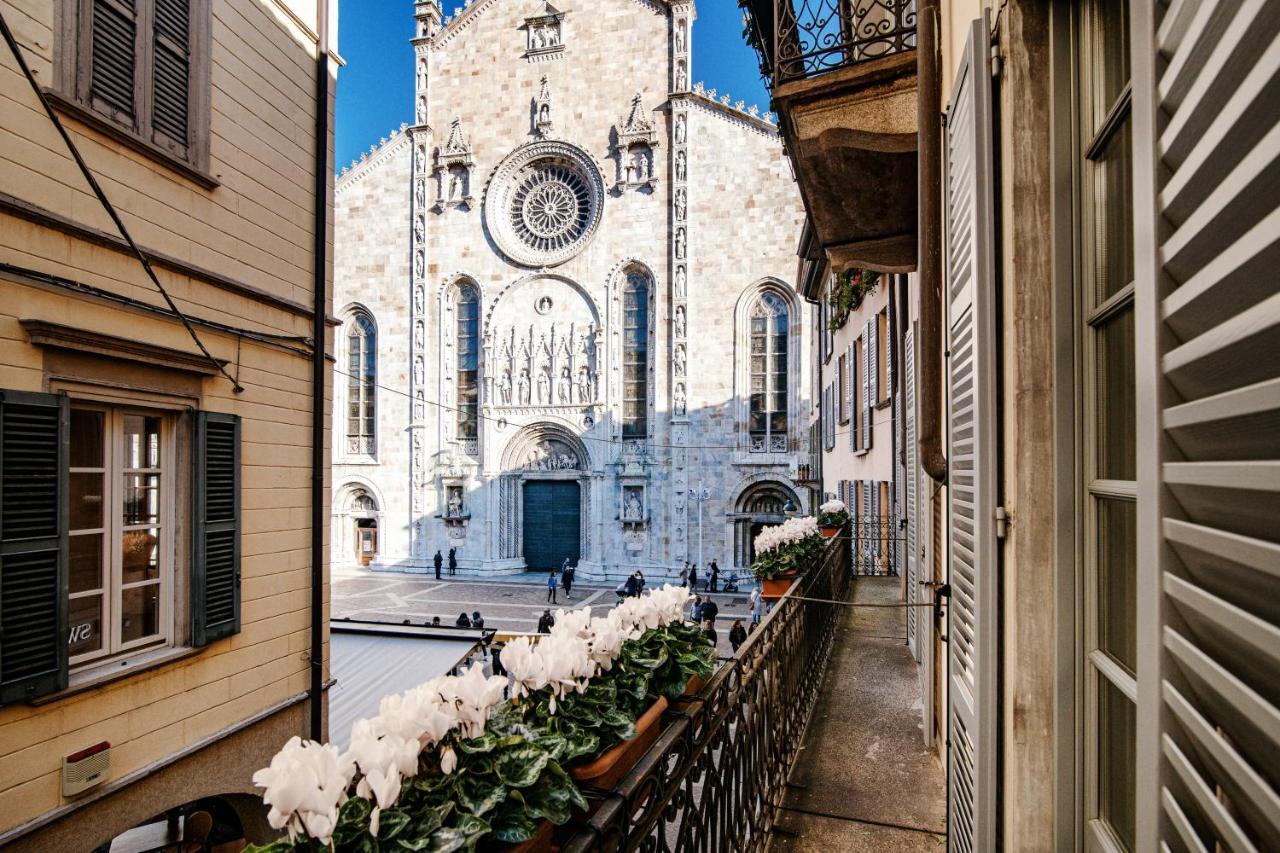 Апартаменты La Finestra Sul Duomo - The House Of Travelers Комо Экстерьер фото